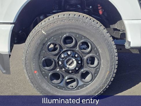 New 2026 Ford F250 XLT w/ XLT Premium Package AWD/4WD image 9