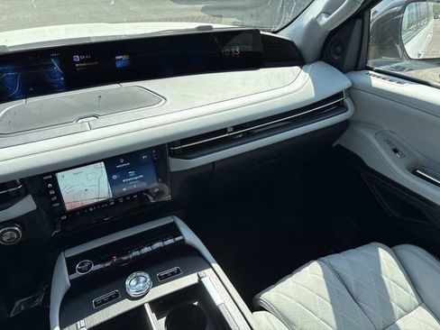 New 2026 Lincoln Navigator L Black Label image 15