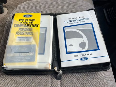 Used 2001 Ford F250 4x4 Regular Cab Super Duty image 97