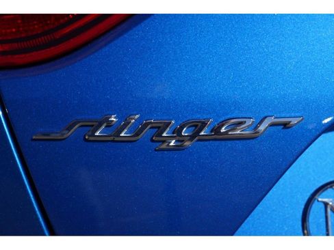 Used 2019 Kia Stinger Premium image 9