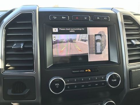 Used 2019 Ford Expedition Max Platinum image 11