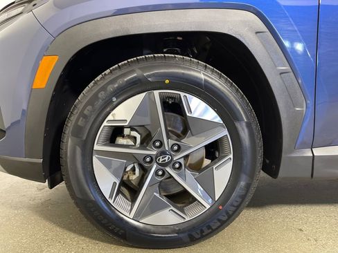 Certified 2025 Hyundai Tucson SEL image 11