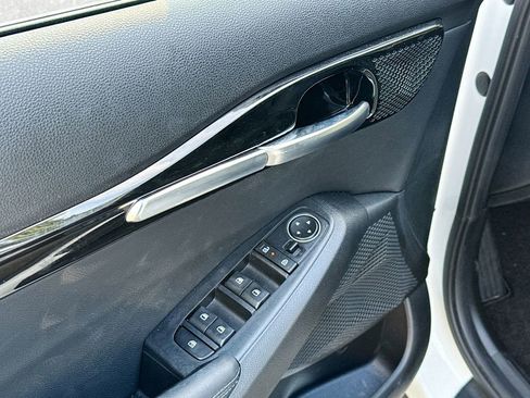 Used 2024 Kia Seltos S image 17