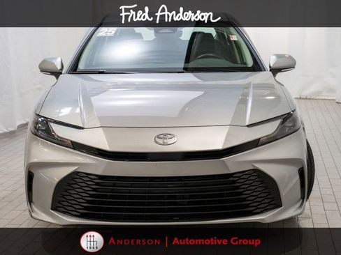 Used 2025 Toyota Camry LE w/ Convenience Package AWD/4WD image 2
