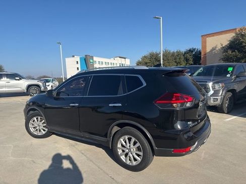 Used 2019 Nissan Rogue SV image 5