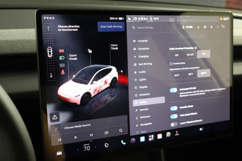 Used 2026 Tesla Model Y 2WD image 35