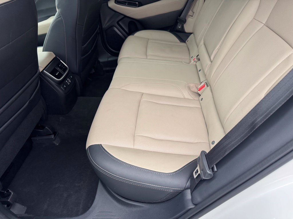 Used 2023 Subaru Outback Limited AWD/4WD image 16