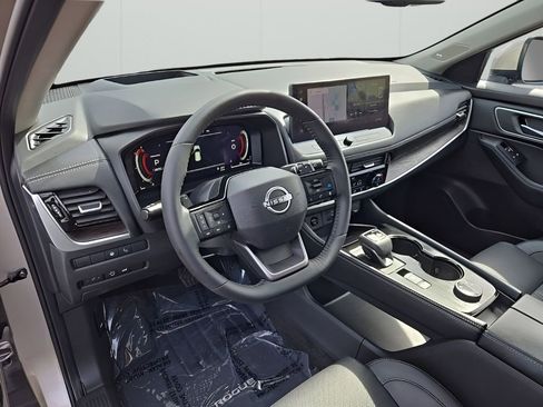 Used 2026 Nissan Rogue Platinum w/ Platinum Premium Package AWD/4WD image 11