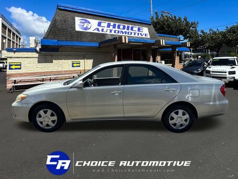 Used 2004 Toyota Camry LE FWD image 3
