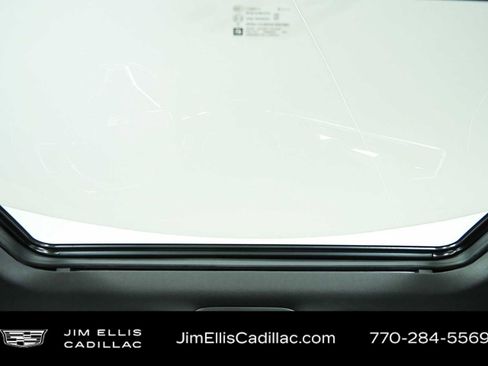 Used 2020 Cadillac XT6 Premium Luxury FWD image 21
