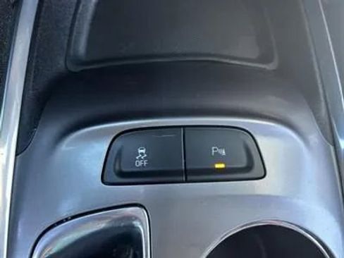 Used 2019 Chevrolet Malibu LT w/ Driver Confidence Package II image 15