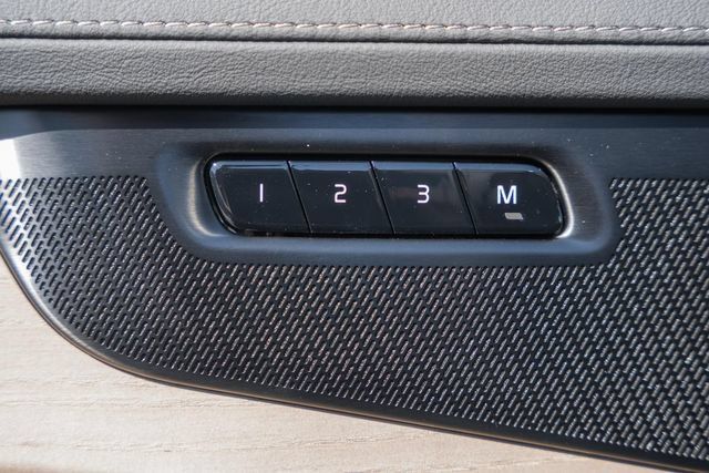 New 2027 Volvo XC90 B6 Plus AWD/4WD image 40
