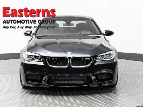 Used 2015 BMW M5 image 2
