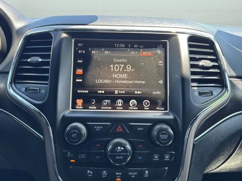 Used 2017 Jeep Grand Cherokee Limited w/ Luxury Group II RWD image 27