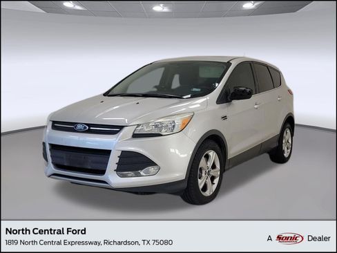 Used 2015 Ford Escape SE AWD/4WD image 1