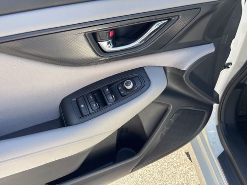 Used 2025 Subaru Legacy Premium AWD/4WD image 9