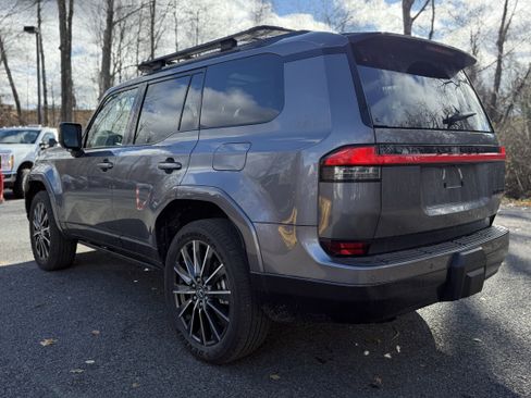 Used 2025 Lexus GX 550 image 11