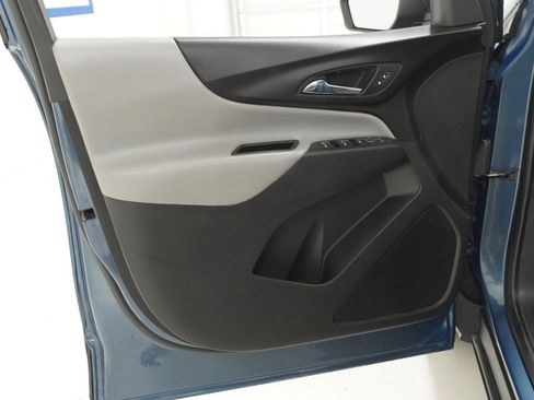 Used 2024 Chevrolet Equinox LS w/ Driver Confidence II Package FWD image 19