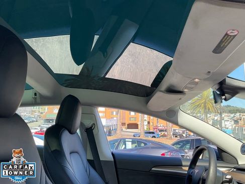 Used 2022 Tesla Model 3 Long Range AWD/4WD image 70