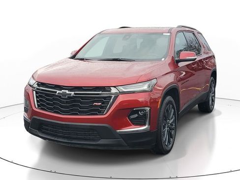 Certified 2023 Chevrolet Traverse RS image 2