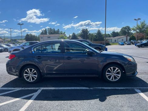 Used 2014 Subaru Legacy 2.5i w/ Alloy Wheel Package AWD/4WD image 7
