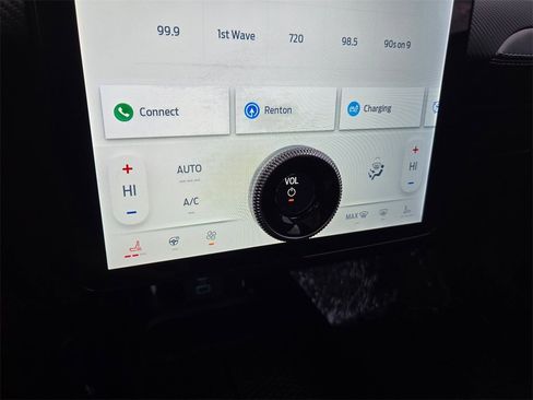 Used 2021 Ford Mustang Mach-E Premium image 16