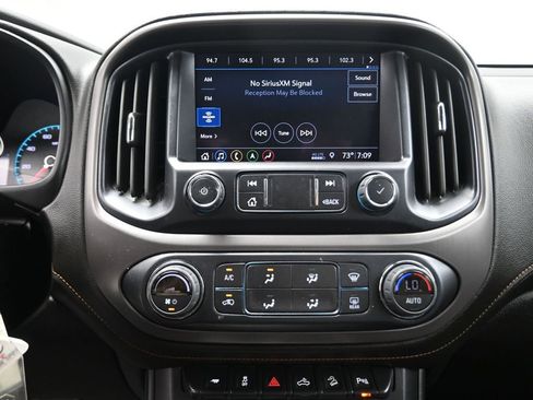 Used 2022 GMC Canyon AT4 image 8