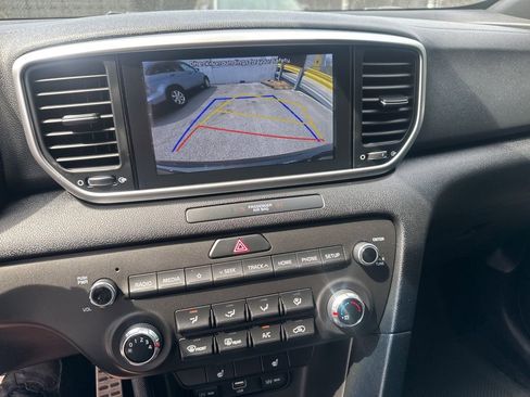 Used 2020 Kia Sportage S image 21