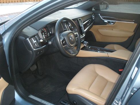 Used 2018 Volvo S90 T5 Momentum image 23