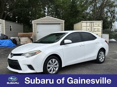 Used 2015 Toyota Corolla LE FWD image 1