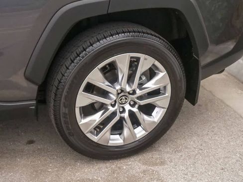 Used 2025 Toyota RAV4 XLE Premium FWD image 7