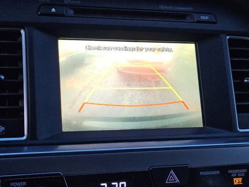 Used 2016 Hyundai Sonata Limited image 11