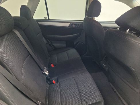Used 2019 Subaru Outback 2.5i Premium image 19