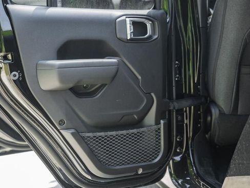 New 2025 Jeep Gladiator Sport image 36