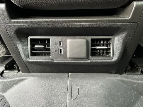 Used 2023 Chevrolet Silverado 1500 LT image 12