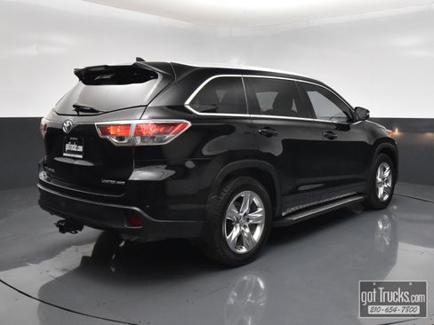 Used 2015 Toyota Highlander Limited Platinum AWD/4WD image 47