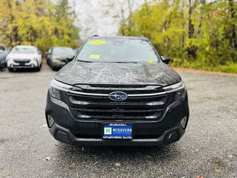 Used 2025 Subaru Forester Touring image 2