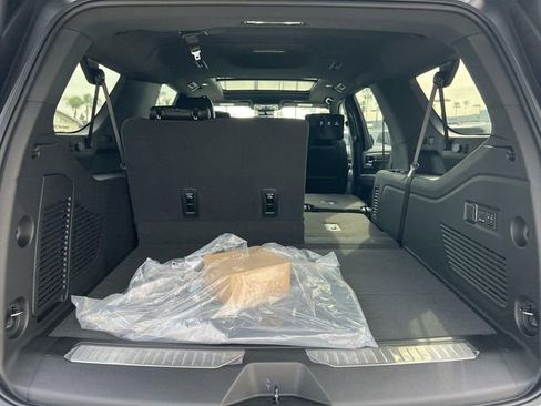 New 2026 GMC Yukon XL Denali w/ Denali Reserve Package RWD image 30