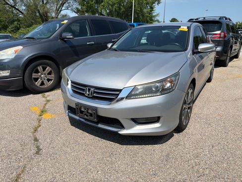Used 2014 Honda Accord Sport image 9