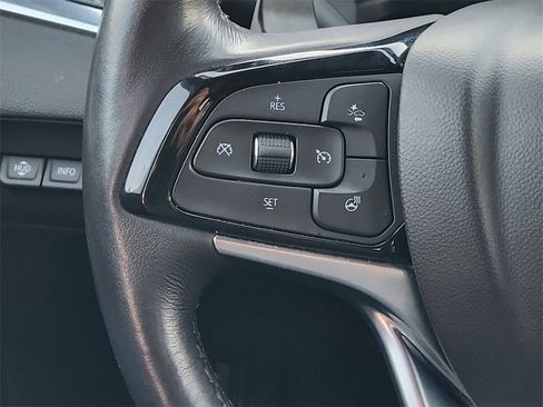 Used 2024 Buick Enclave Premium image 27