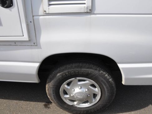 Used 2013 Ford E-250 and Econoline 250 RWD image 31