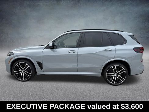 Used 2025 BMW X5 xDrive40i w/ Executive Package image 2