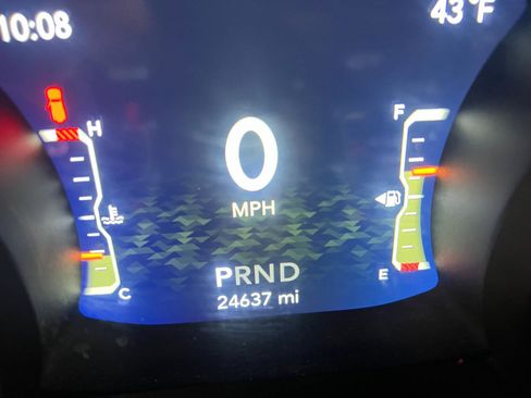 Used 2025 Jeep Wrangler Unlimited Sahara AWD/4WD image 38