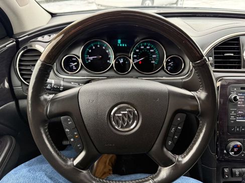 Used 2017 Buick Enclave Leather image 26