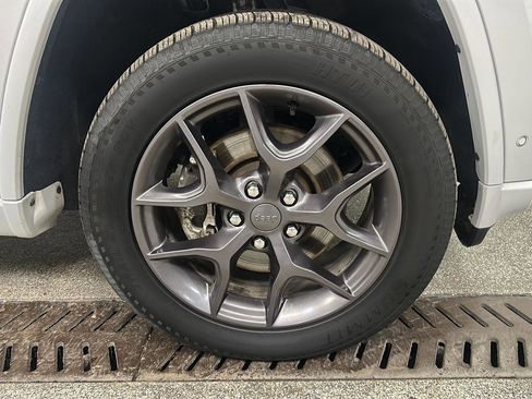 Used 2021 Jeep Grand Cherokee Limited w/ Quick Order Package 28K 80th image 13