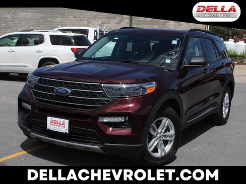 Used 2022 Ford Explorer XLT w/ Equipment Group 202A AWD/4WD image 1