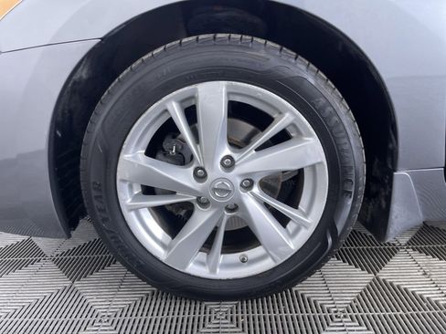 Used 2014 Nissan Altima 2.5 SV image 24
