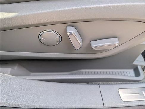 Certified 2023 Lincoln Nautilus Reserve AWD/4WD image 15