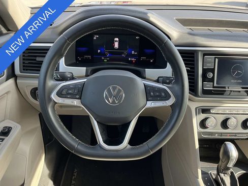 Used 2023 Volkswagen Atlas SE image 12