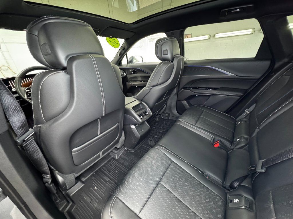 Used 2025 Cadillac Lyriq Luxury w/ LPO, Floor Liner Package AWD/4WD image 22